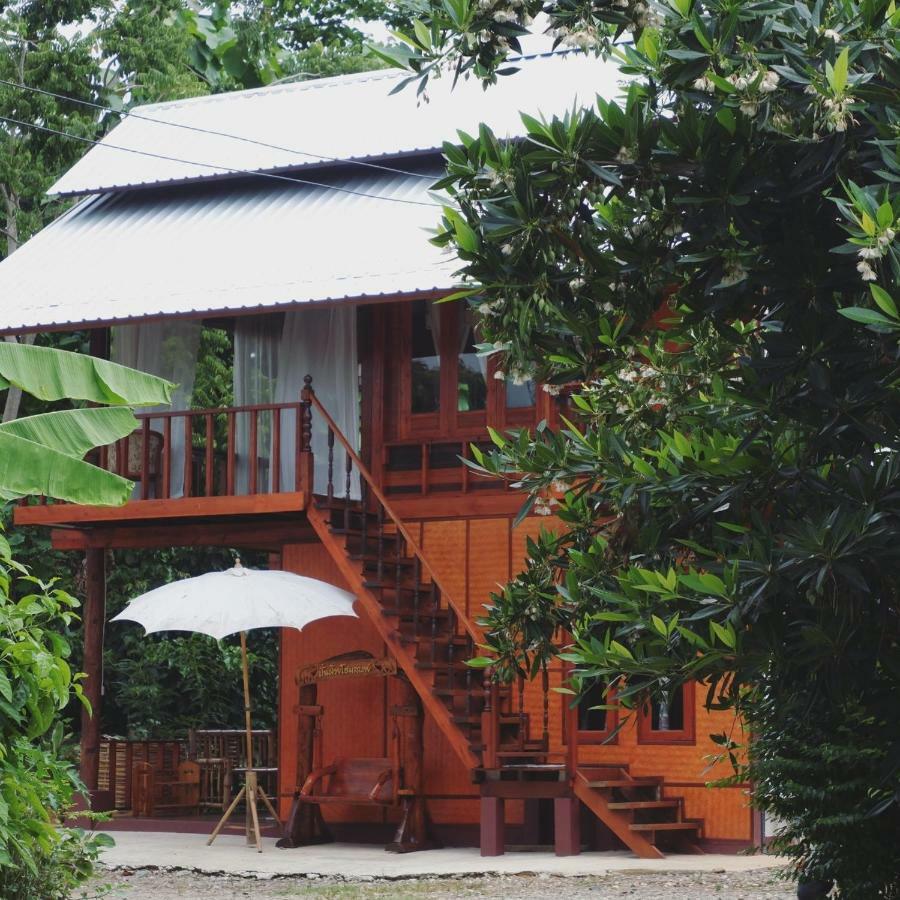 Pan Fai Homestay Nan Exterior photo